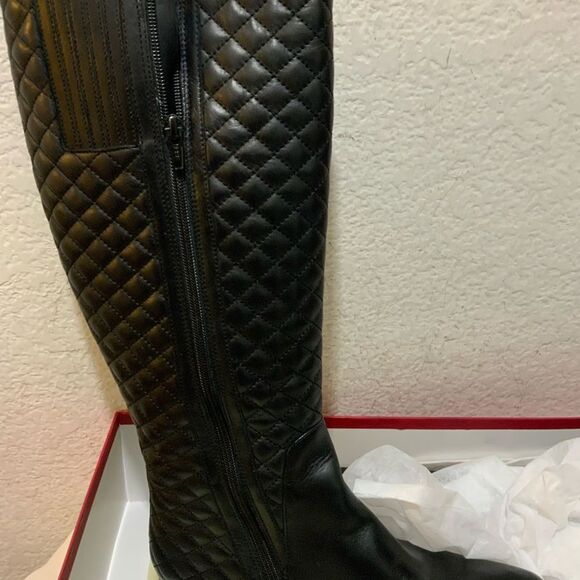 $295 Vaneli "radio Riding" Black Flat Quilted Leather Boot 9 S - Picture 3 of 12